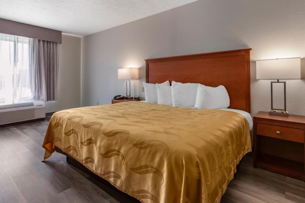 Quality Inn Fayetteville Near Fort Bragg Exteriér fotografie