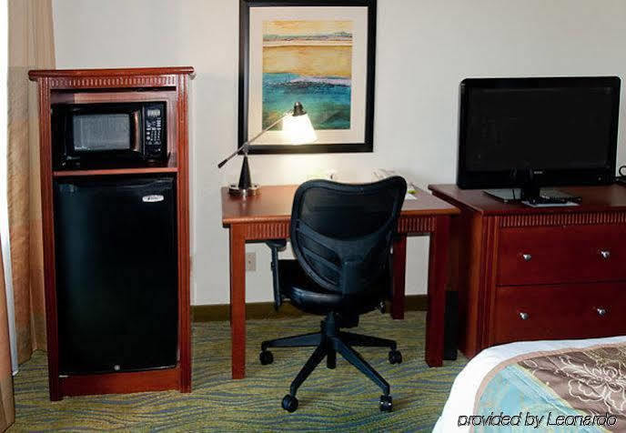 Quality Inn Fayetteville Near Fort Bragg Exteriér fotografie