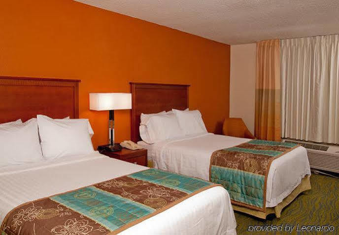 Quality Inn Fayetteville Near Fort Bragg Exteriér fotografie