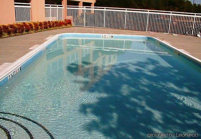 Quality Inn Fayetteville Near Fort Bragg Exteriér fotografie